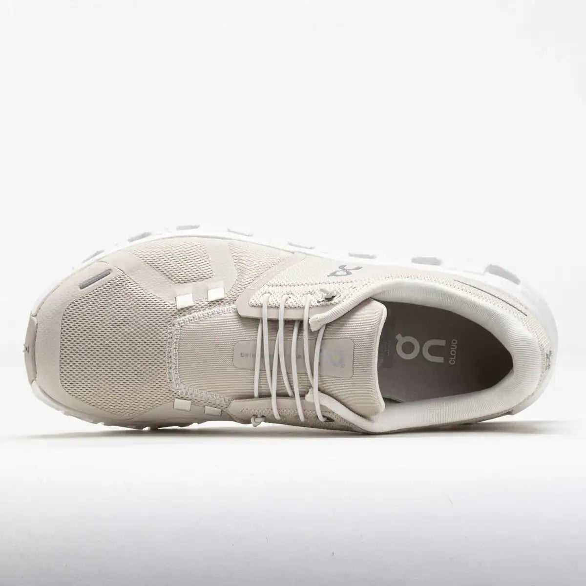 On Running Cloud 6 Pearl White