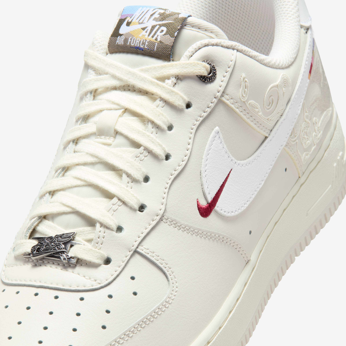Nike Air Force 1 '07 SE 'LNY'