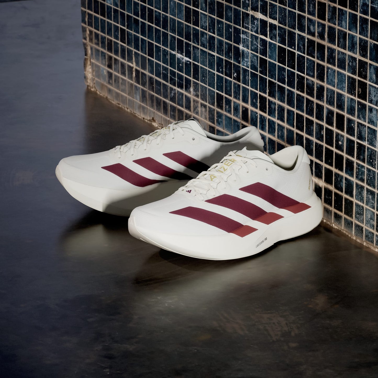Adizero EVO SL Off White / Maroon / Mystery Red