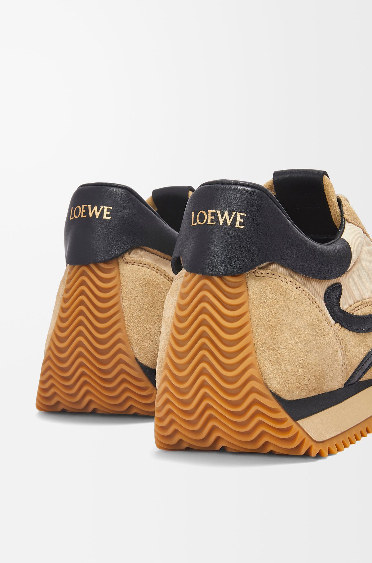 Flow Runner In Nylon And Suede Gold/Black