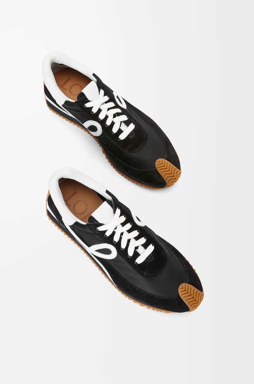 Flow Runner In Nylon And Suede White