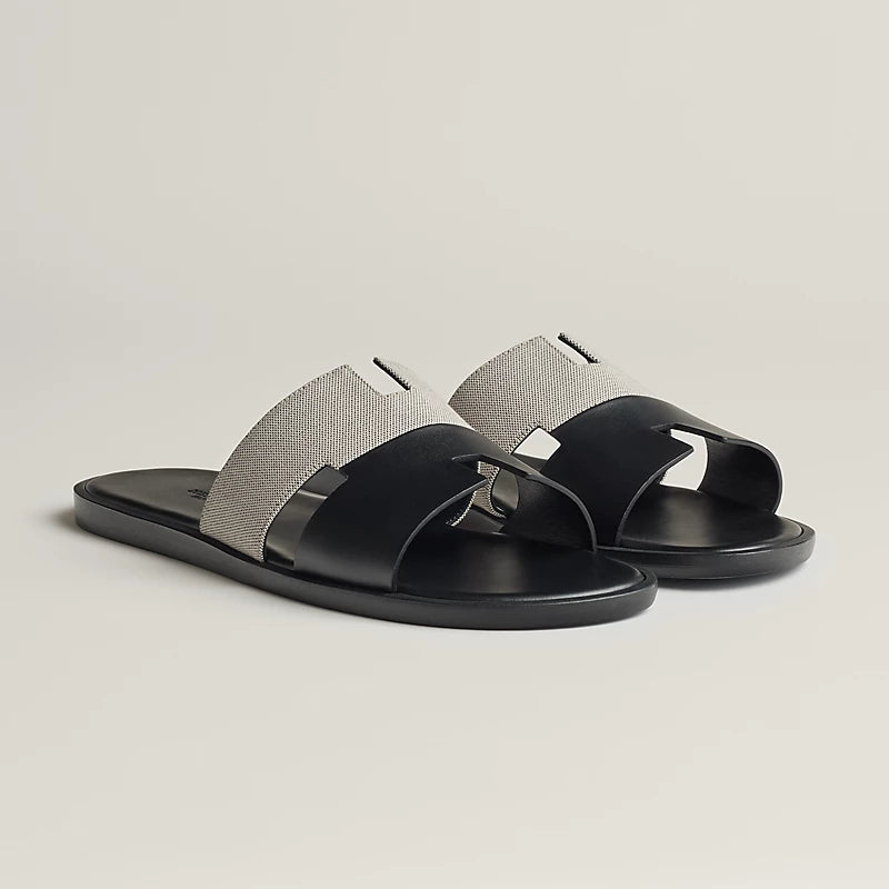 Hermes Izmir Sandal Prunoir / Noir