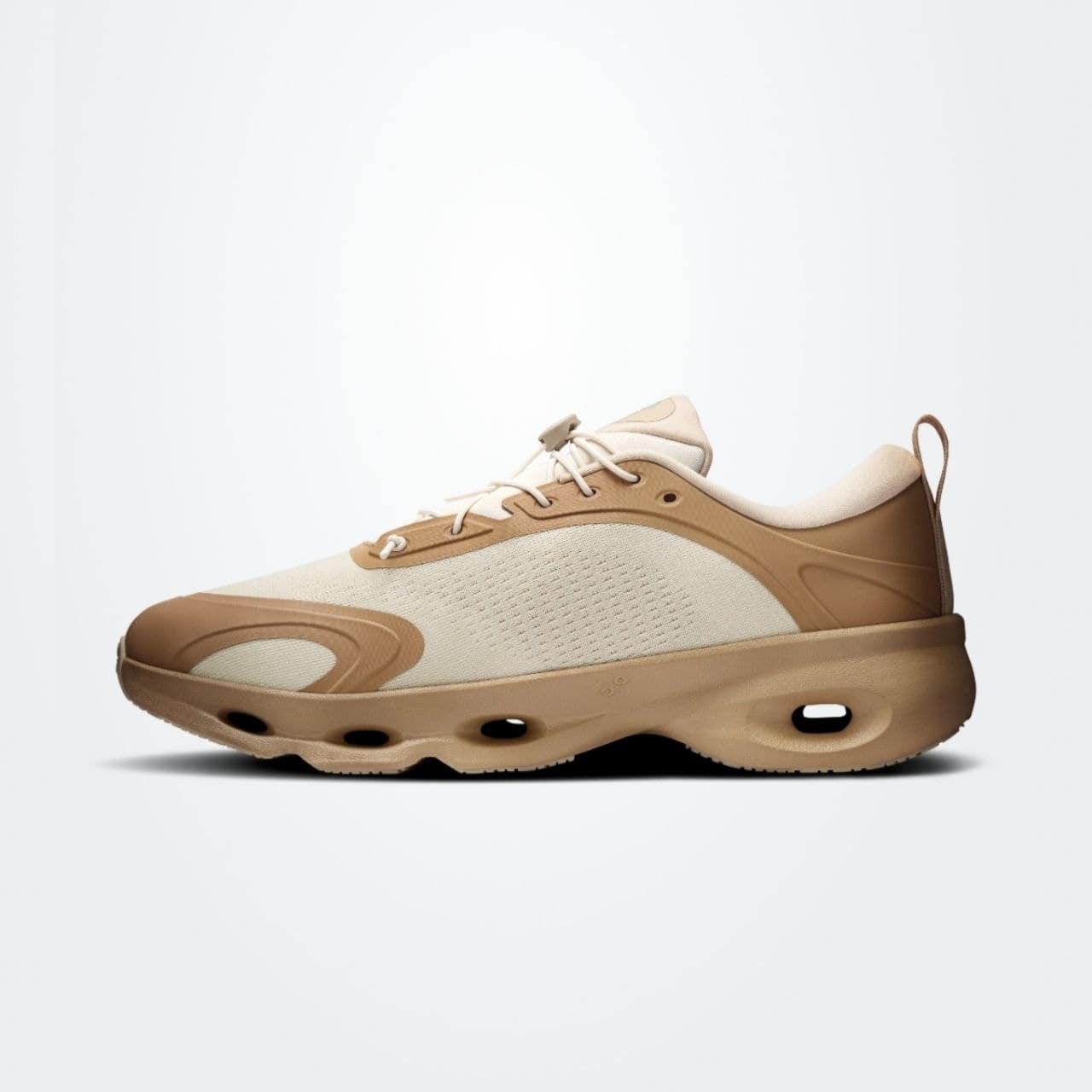 On Cloudsolo loewe Dark sand "Cream"